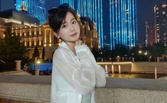 小妓女初次陪客睡觉视频